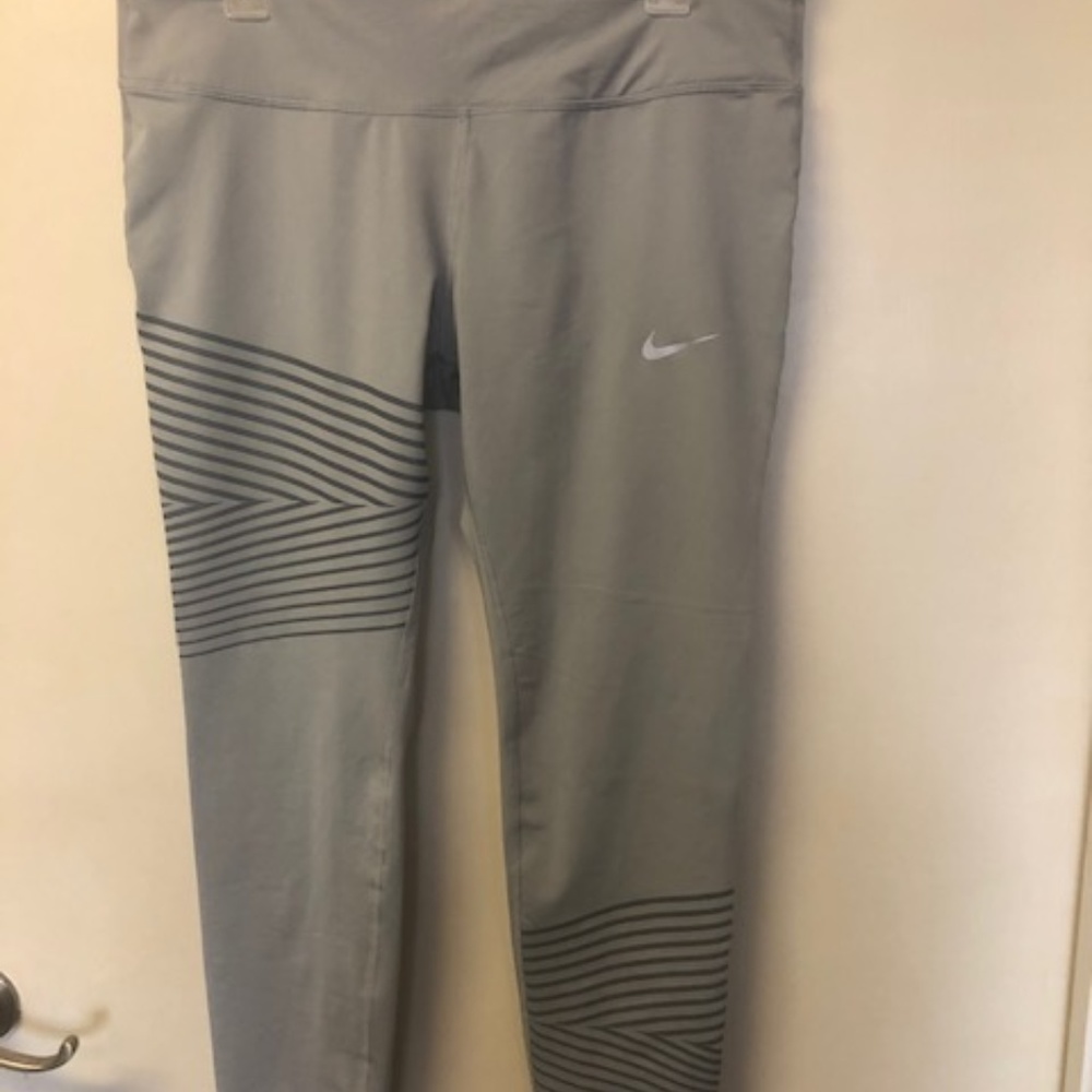 Nike - Epic Run Legging